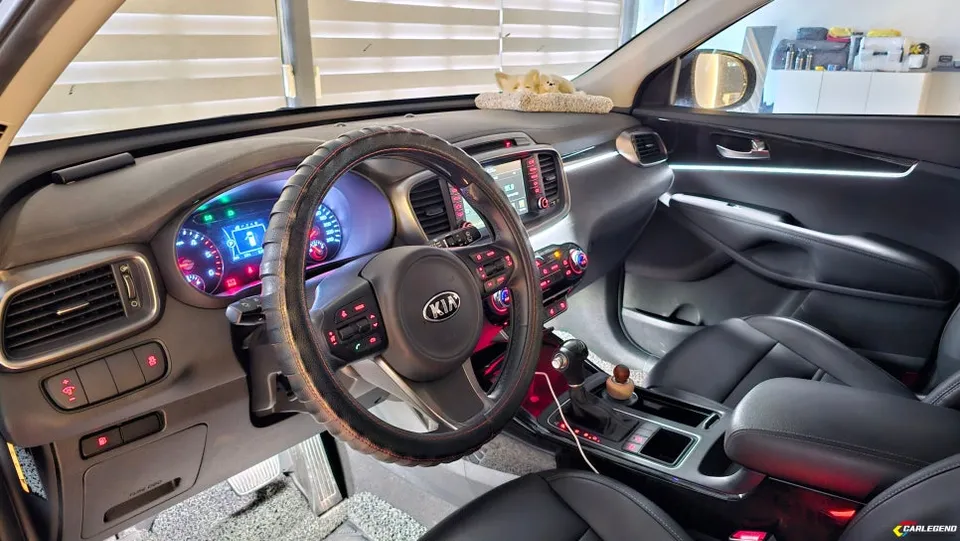 Hyundai Sorento ambient lighting - Hyundai Sorento Ambient Lighting Review - Subtle Upgrade photo 4