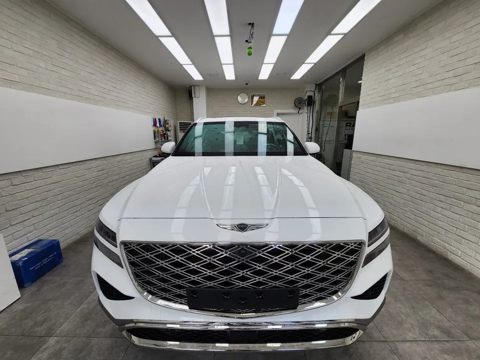 Genesis GV80のドライブレコーダー取付事例 施工写真 2-1