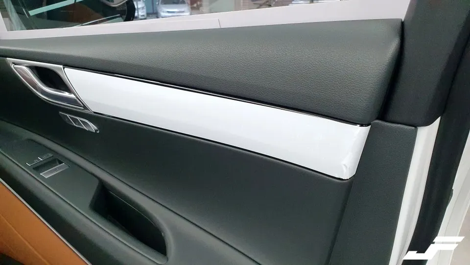 Genesis GV80のカーラッピング事例 施工写真 5