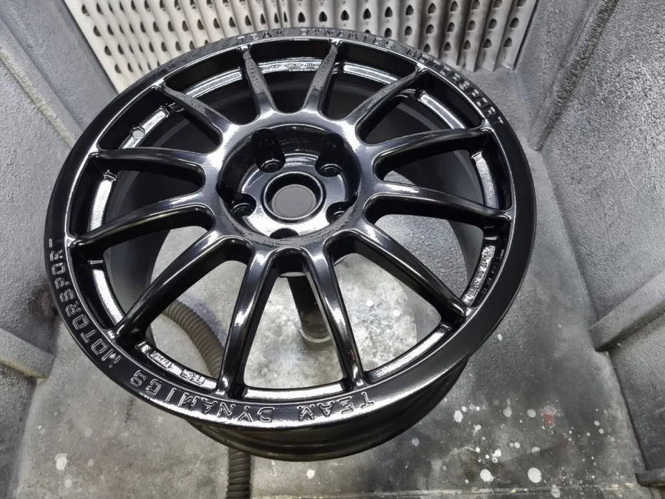 MINI MINI Cooperのホイールリペア・塗装事例 施工写真 3-2