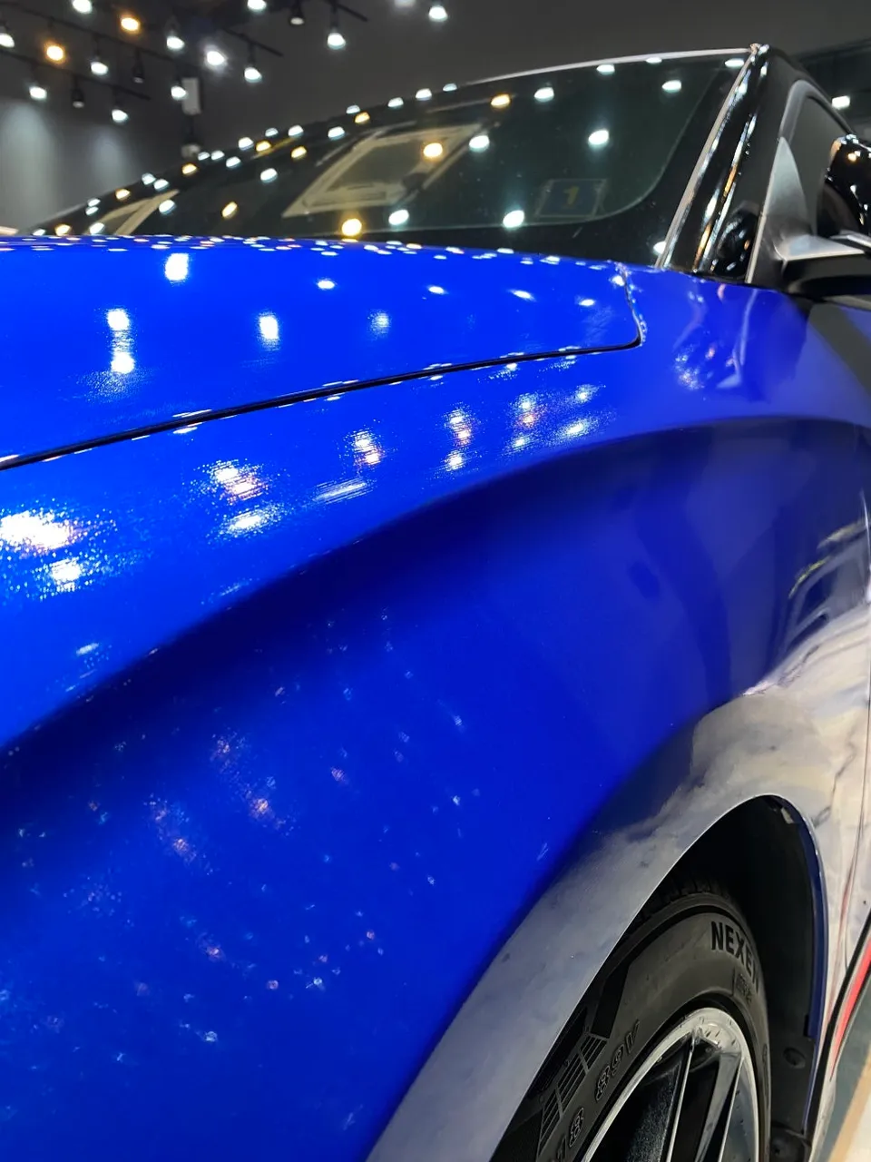 Hyundai Veloster JSのガラスコーティング事例｜費用目安・仕上がり 施工写真 1-2