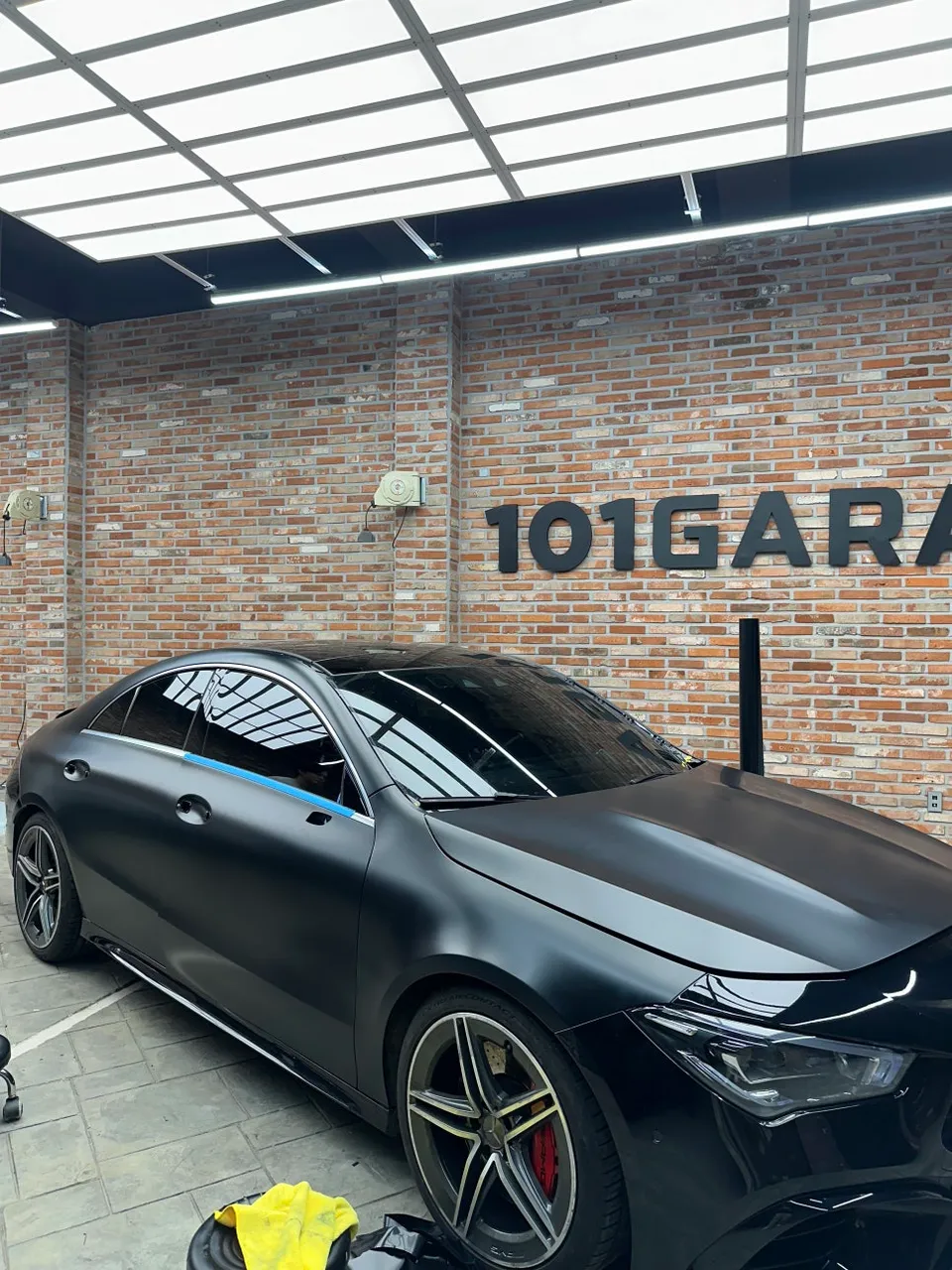 Mercedes-BenzのPPF施工事例 施工写真 1-2