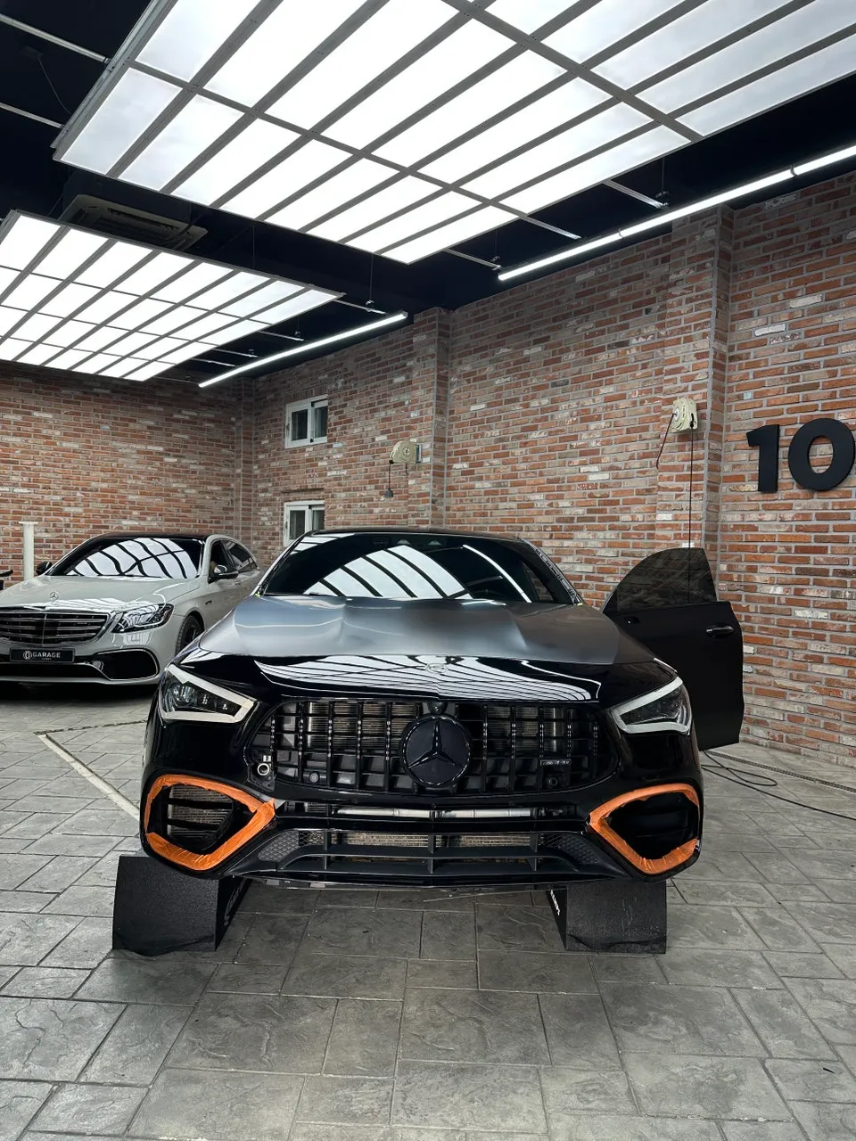 Mercedes-BenzのPPF施工事例 施工写真 4-2
