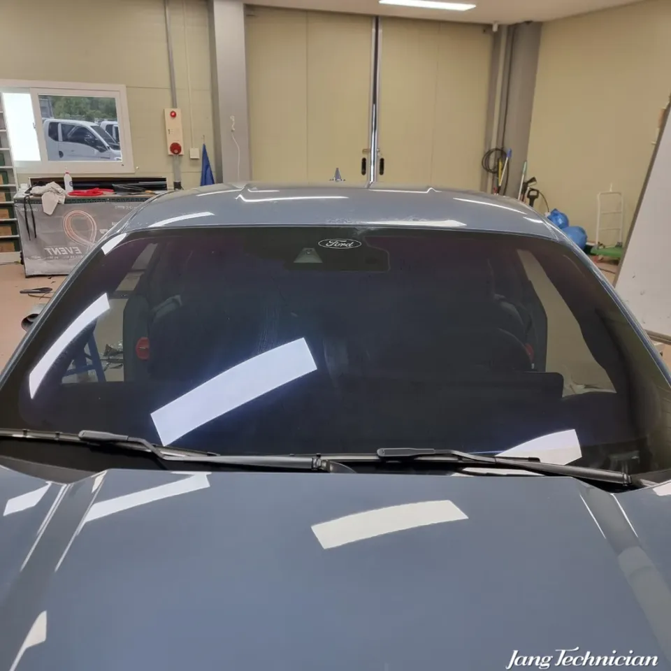 Ford Mustang 7th Genのカーフィルム施工事例｜費用目安・仕上がり 施工写真 2-2