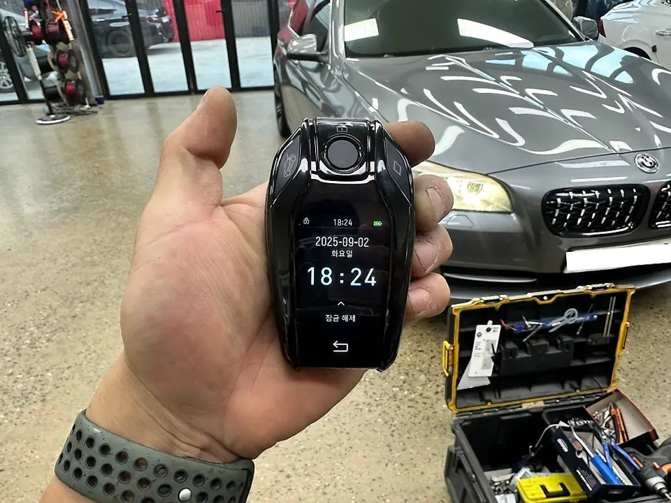 BMW 5 Series F10 oem options - BMW 5 Series F10 Remote Start & Display Key Upgrade Review photo 5