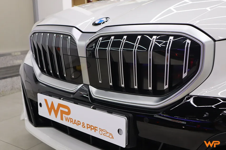 BMW 5 Series G60のカーラッピング事例｜費用目安・仕上がり 施工写真 1-2
