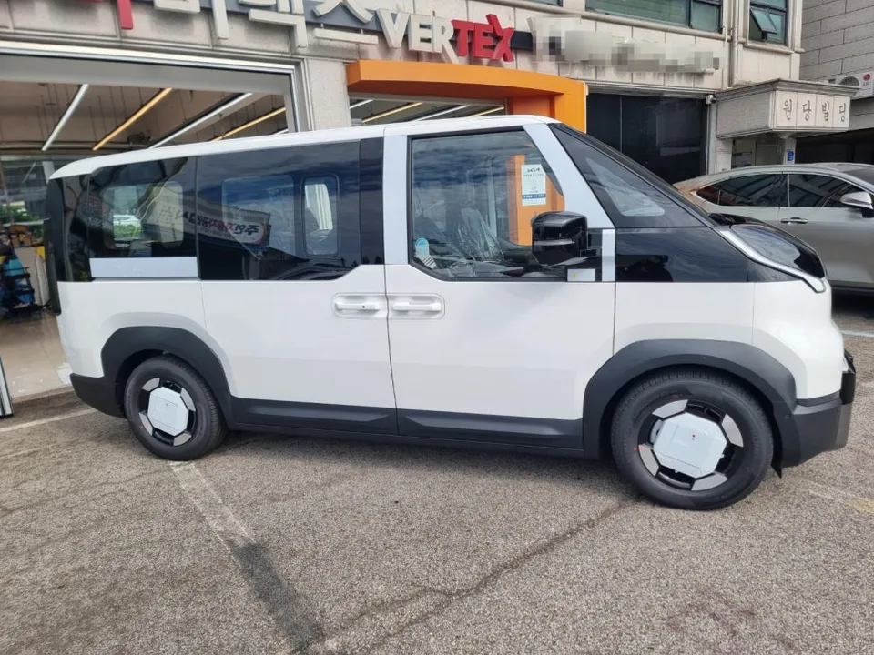 Kia Carnivalのカーフィルム施工事例｜費用目安と仕上がり 施工写真 5