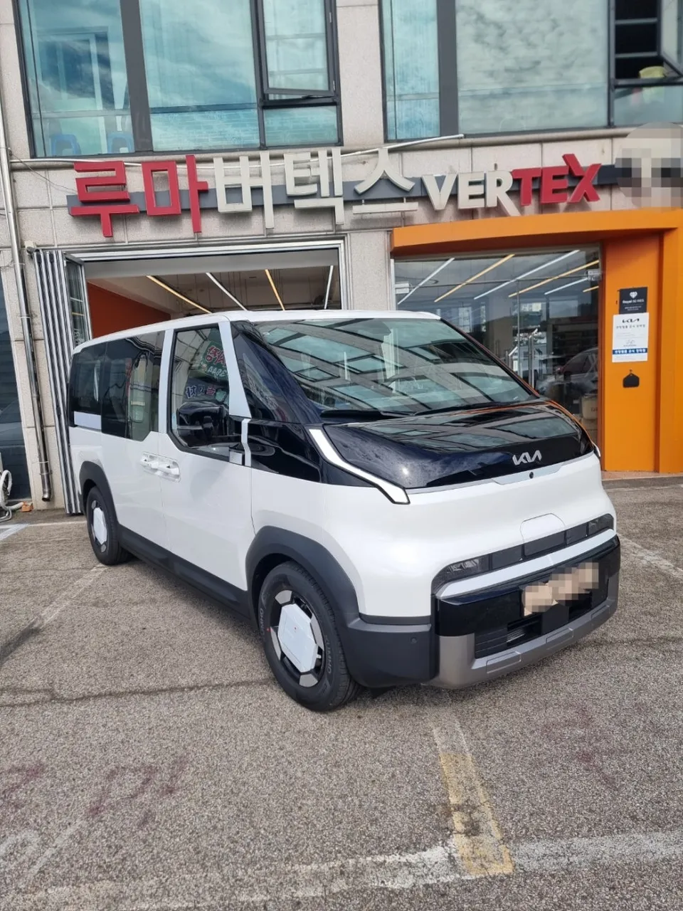 Kia Carnivalのカーフィルム施工事例｜費用目安と仕上がり 施工写真 6