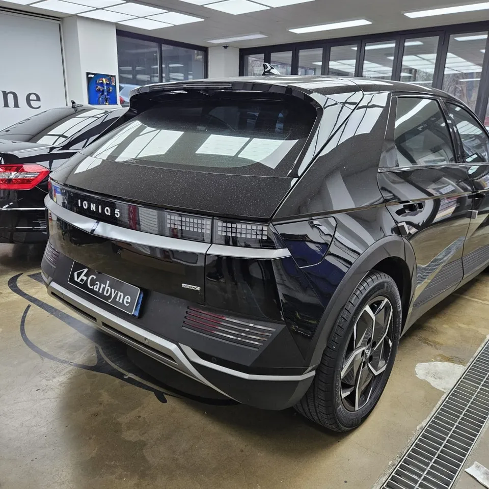 Hyundai IONIQ 5 vinyl wrap - Hyundai IONIQ 5 Vinyl Wrap Review — Sporty All-Black Transformati photo 4