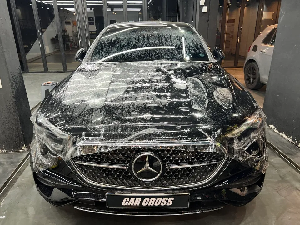 Mercedes-Benz E300のPPF施工事例｜費用目安と仕上がり 施工写真 2