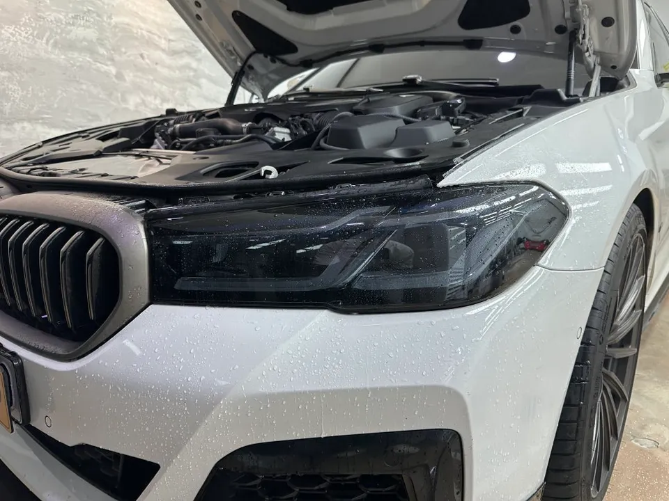 BMW 5 Seriesのカーフィルム施工事例|費用目安・仕上がり 施工写真 4-2