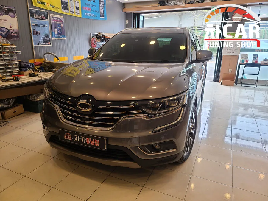 Renault Korea QM6のドライブレコーダー取付事例 写真