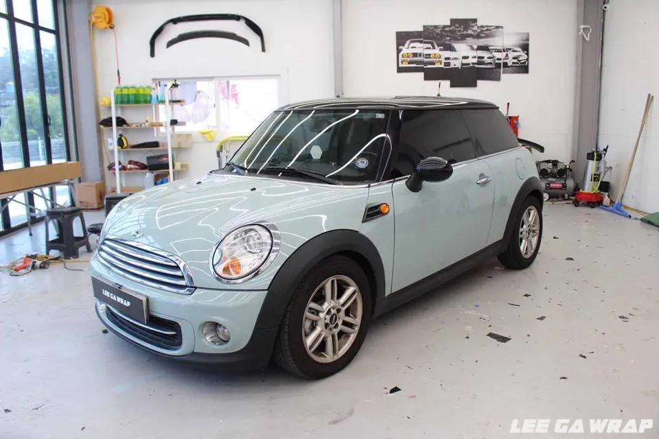 MINI MINI Cooperのカーラッピング事例|費用目安・仕上がり 施工写真 1-3
