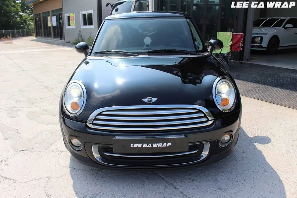 MINI MINI Cooperのカーラッピング事例|費用目安・仕上がり 施工写真 3-3