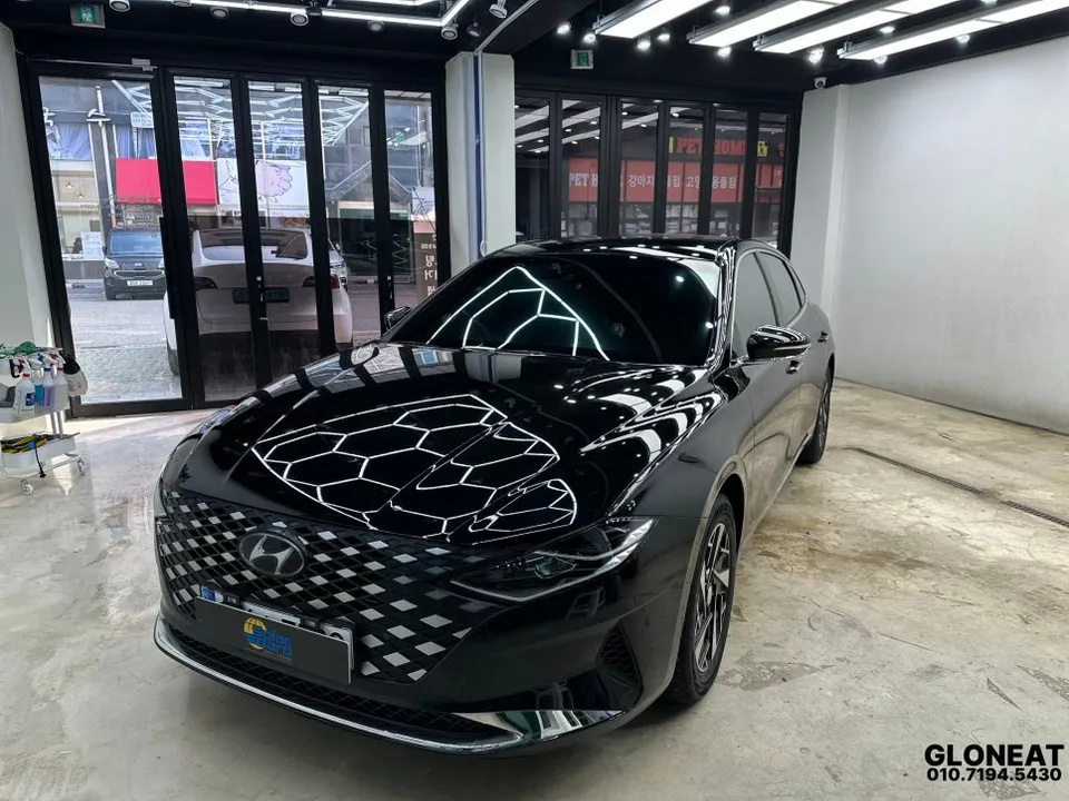 Hyundai Grandeur IGのカーフィルム施工事例|費用目安・仕上がり 施工写真 1-2