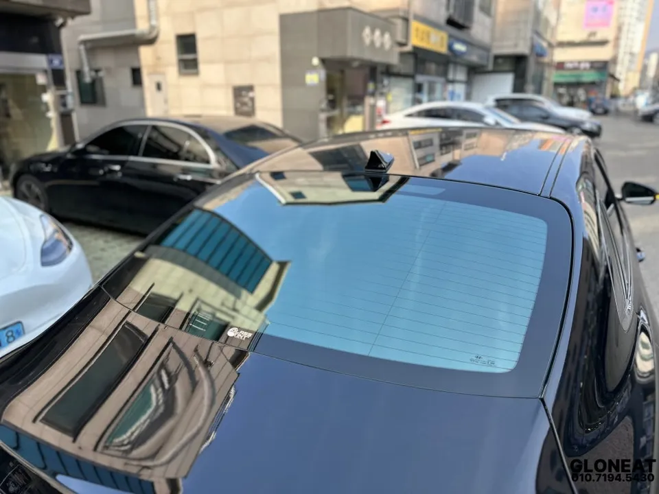 Hyundai Grandeur IGのカーフィルム施工事例|費用目安・仕上がり 施工写真 2-3