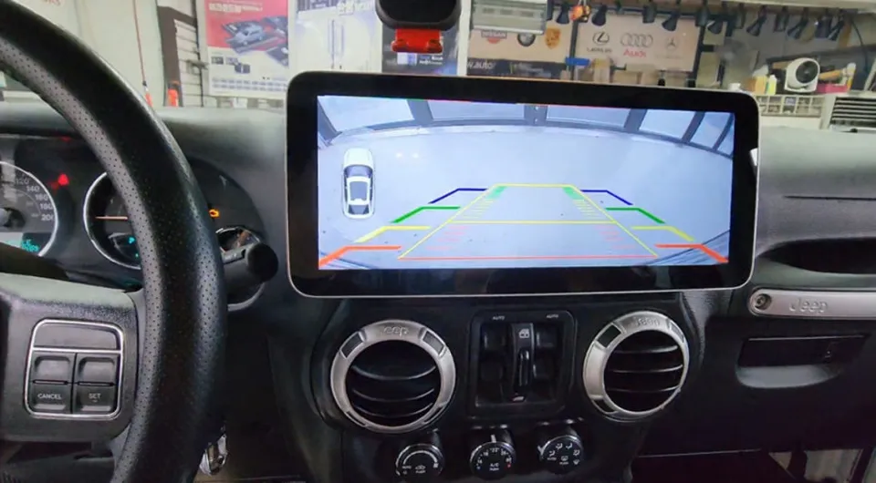 Jeep WranglerのAndroid Auto・CarPlay取付事例 施工写真 4-2