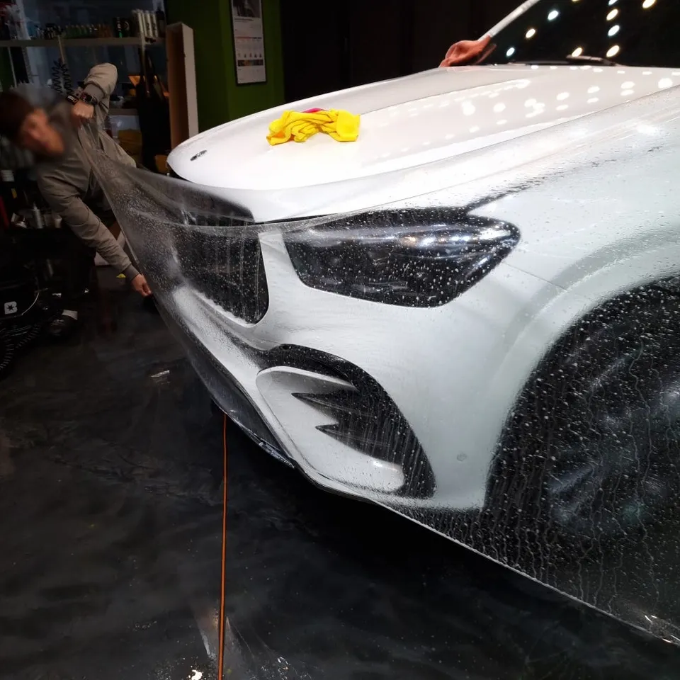 Mercedes-Benz GLE 450のPPF施工事例:費用目安と仕上がり 施工写真 1-3