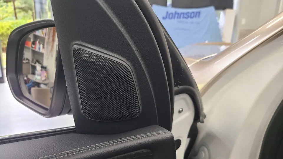 Mercedes-Benz GLS ambient lighting - Mercedes-Benz GLS Ambient Lighting Review: Cost & Results photo 3