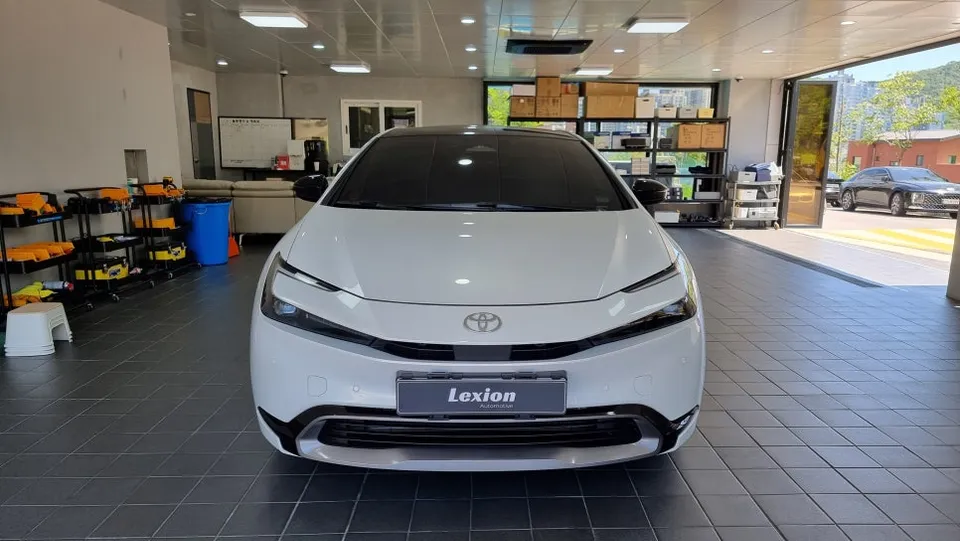 Toyota Prius surround view camera installation result
