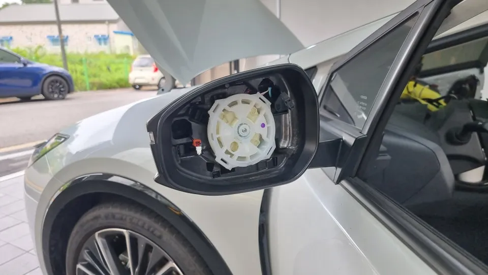 Toyota Prius Surround View Camera Review: Before & After photo 7
