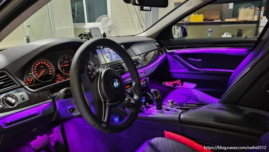 BMW 5 Series ambient lighting - BMW 5 Series Ambient Lighting Review: Cost & Results photo 3
