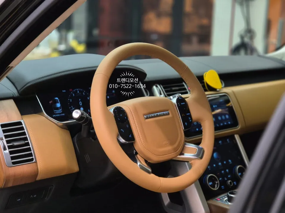 Land Rover Vogue steering wheel - Land Rover Vogue Steering Wheel Customization Review photo 4