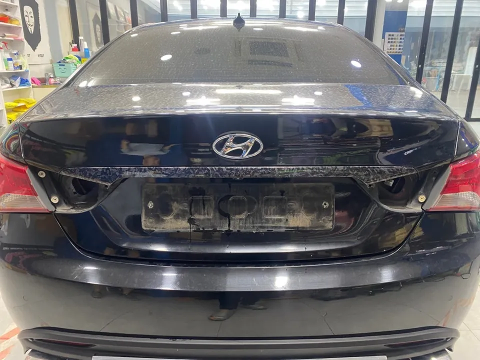 Hyundai Sonataのカーラッピング事例 施工写真 5