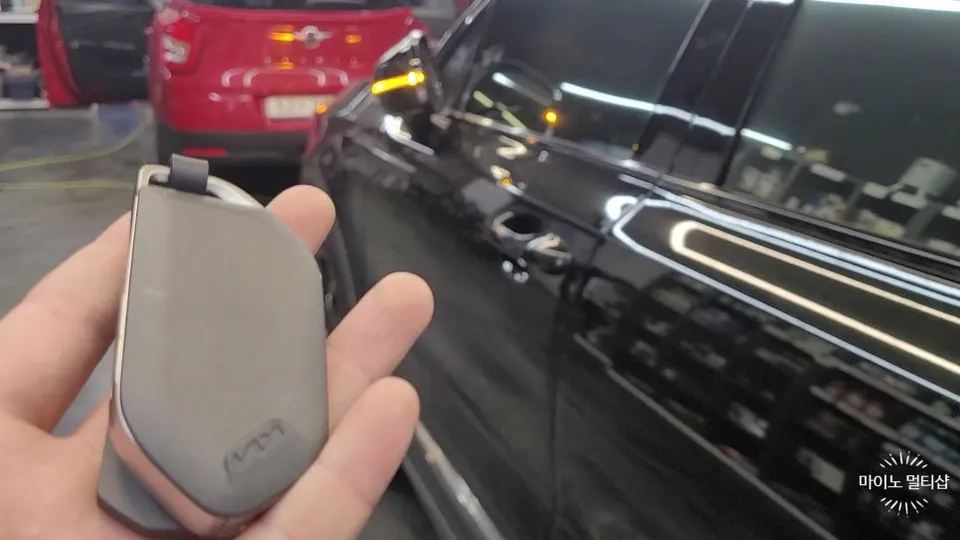 Kia Sorento MQ4 ghost door - Kia Sorento MQ4 Ghost Door Review — Auto Close Cost photo 3