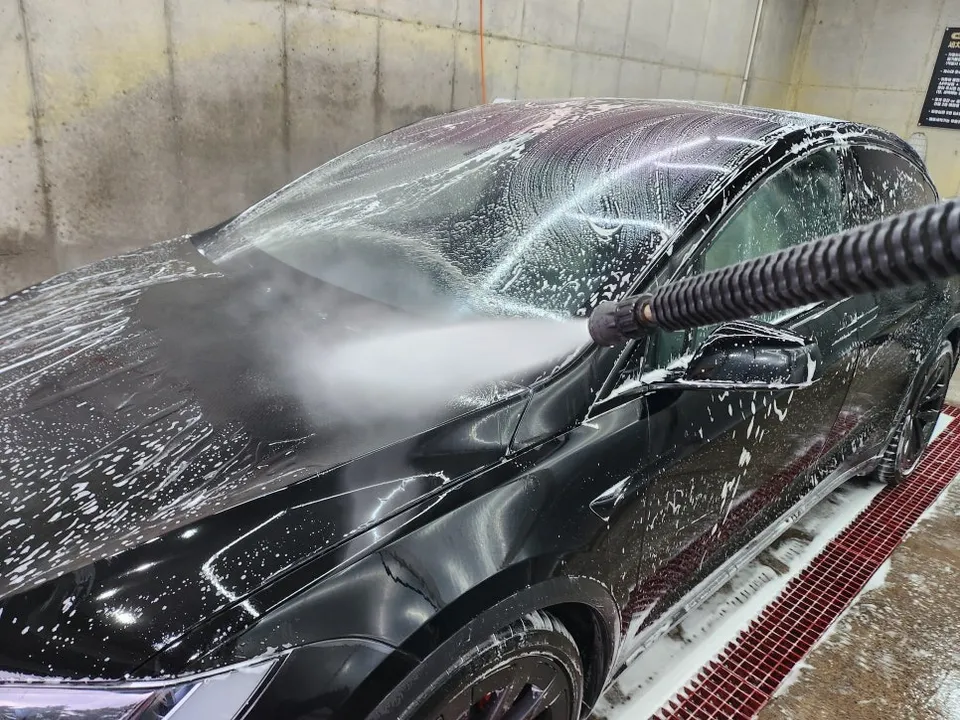 Tesla Model Y PPF施工事例|費用目安と仕上がり 施工写真 3-1