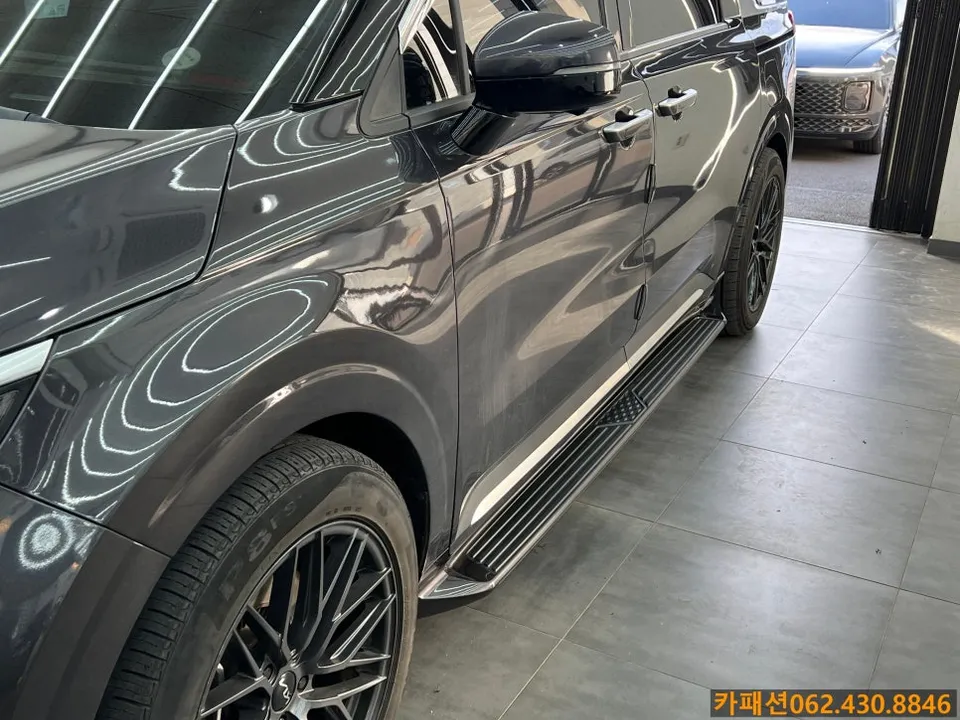 Kia Carnival KA4 body kit - Kia Carnival KA4 Body Kit Installation Review photo 5