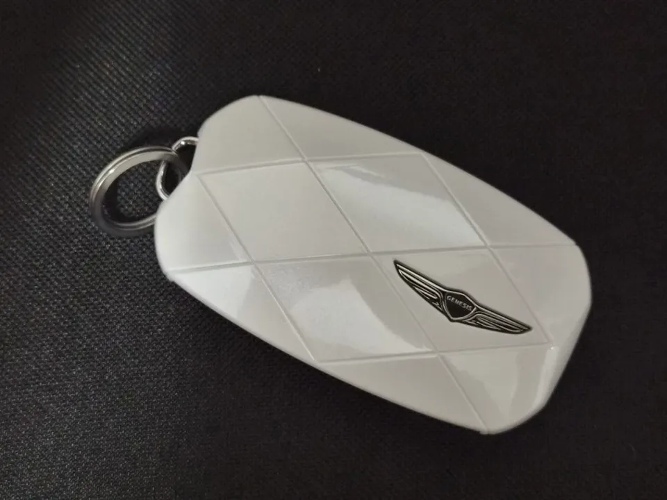 Genesis DH oem options - Genesis DH Smart Key Upgrade Review — Enhanced Convenience photo 4