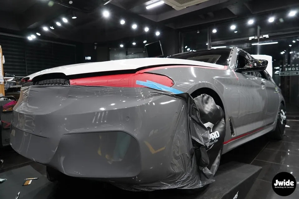 BMW 5 SeriesのPPF施工事例｜費用目安と仕上がり 施工写真 1-3