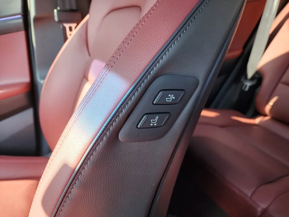 Kia Tucson seat ventilation - Kia Tucson Seat Climate Upgrade Review photo 3