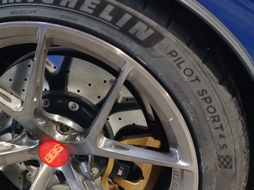 BMW 5 Series wheel repair - BMW 5 Series 20" Wheel Refinishing Review — Semi-Gloss Black photo 4