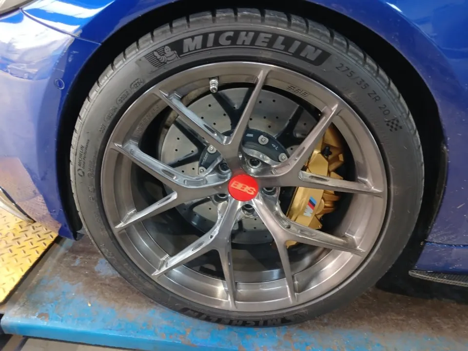 BMW 5 Series wheel repair - BMW 5 Series 20" Wheel Refinishing Review — Semi-Gloss Black photo 5