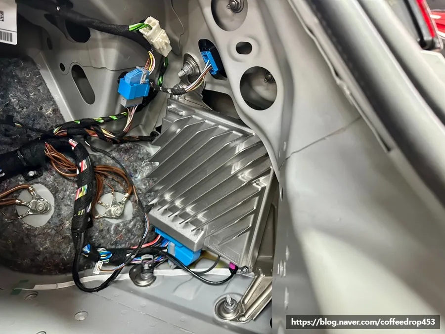 Mercedes-Benz CLE53 AMG car audio - Mercedes-Benz CLE53 AMG DSP Amplifier Upgrade Review photo 6