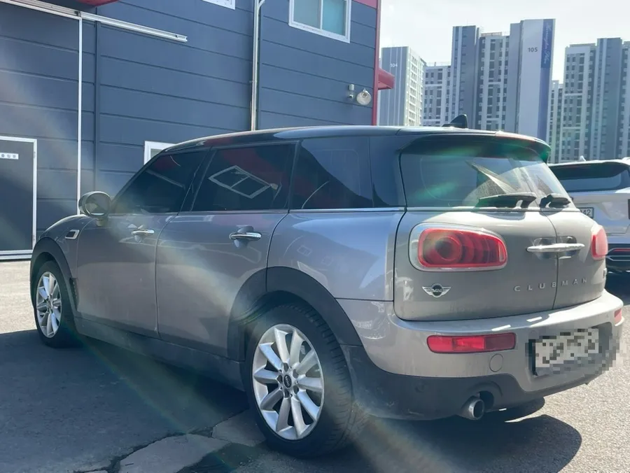MINI Clubman Wheel Repair & Painting Review photo 4