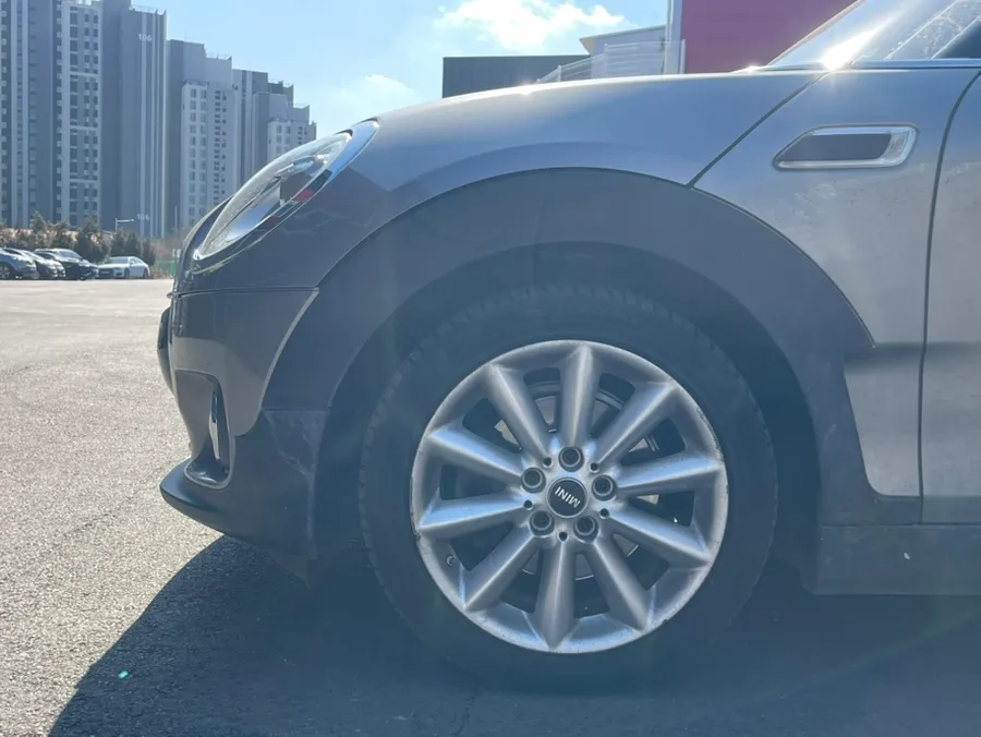 MINI Clubman wheel repair - MINI Clubman Wheel Repair & Painting Review photo 4