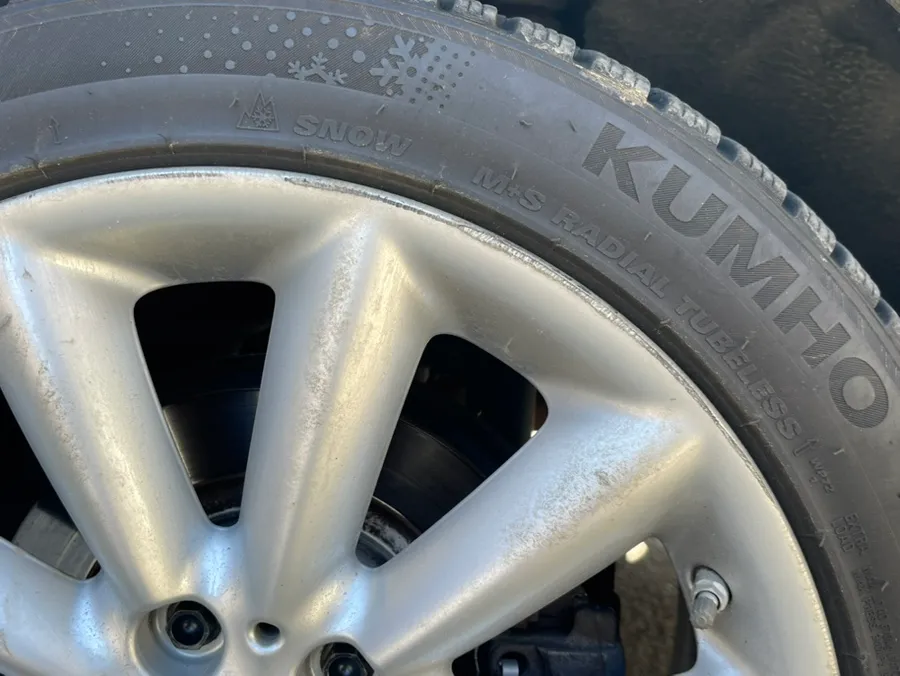 MINI Clubmanのホイールリペア・塗装事例 施工写真 1-3