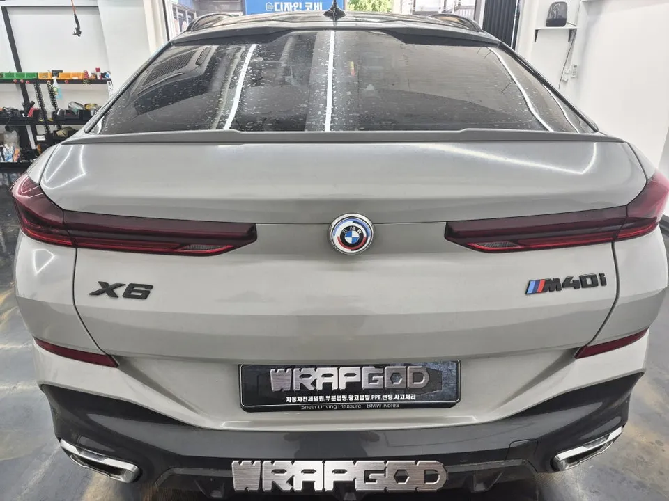 BMW X6 G06のカーラッピング事例|費用目安・仕上がり 施工写真 1-2
