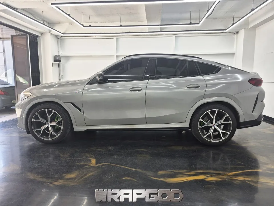 BMW X6 G06のカーラッピング事例|費用目安・仕上がり 施工写真 2-2