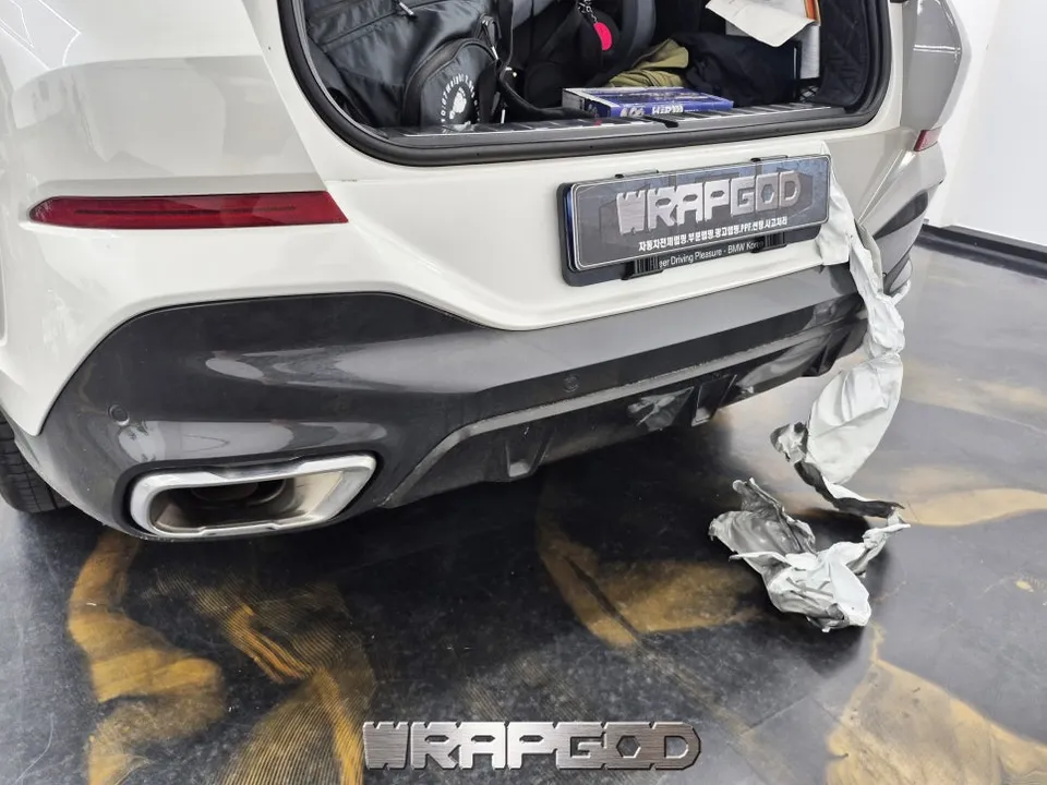 BMW X6 G06のカーラッピング事例|費用目安・仕上がり 施工写真 3-3