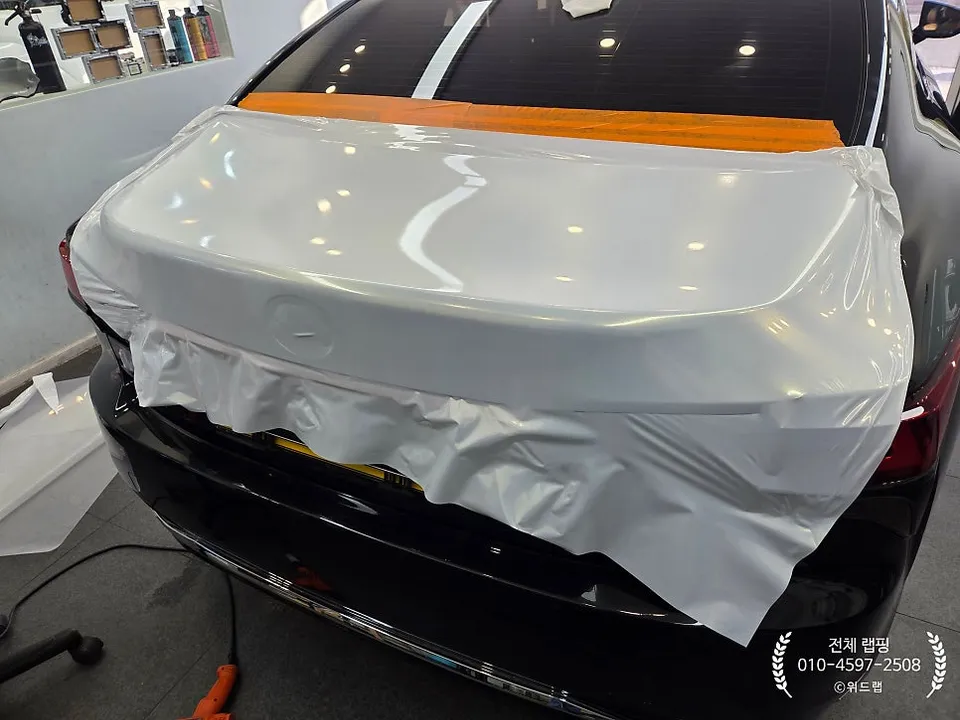 Lexus LS 500h vinyl wrap - Lexus LS 500h Vinyl Wrap Review: Color Change Cost photo 4