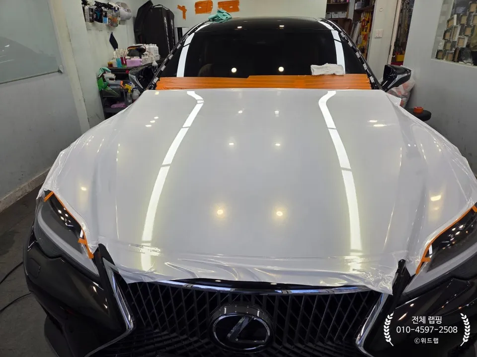 Lexus LS 500hのカーラッピング事例 施工写真 1-2