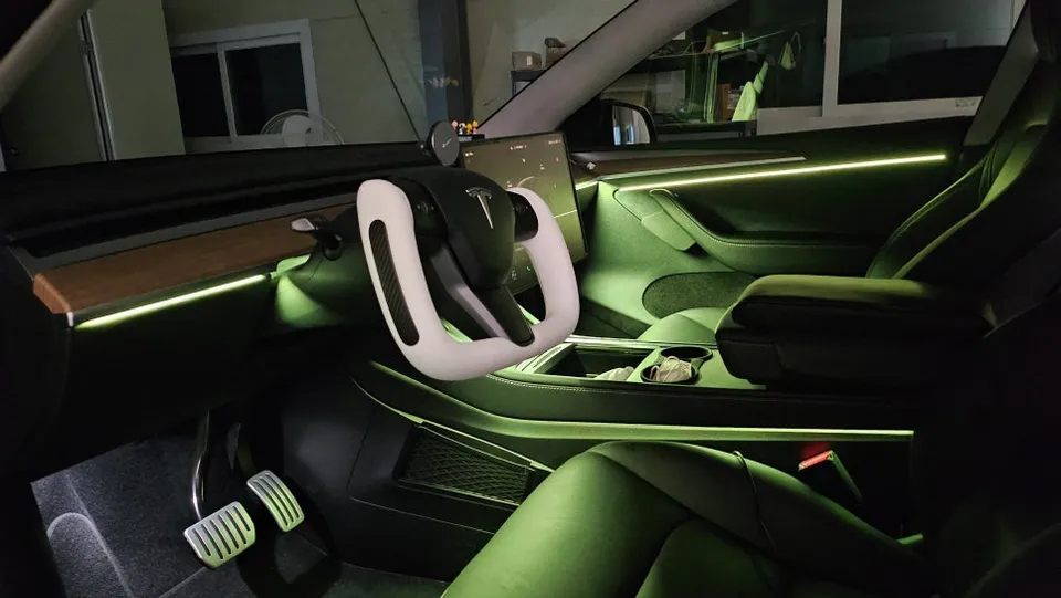 Tesla Model Y ambient lighting - Tesla Model Y Ambient Lighting Review — Enhanced Interior Ambianc photo 5