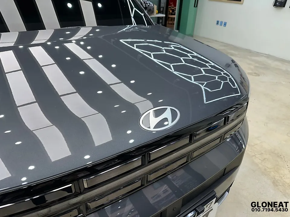 Hyundai Santa Fe MX5のカーラッピング事例｜費用目安・仕上がり 施工写真 3-2