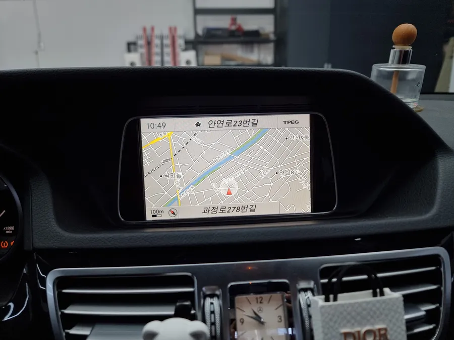 Mercedes-Benz E-Class W212 android head unit - Mercedes-Benz E-Class W212 Android Head Unit Review photo 4
