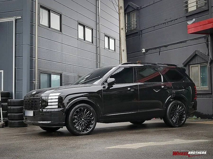 Hyundai Palisadeのホイールリペア・塗装事例 施工写真 1-3