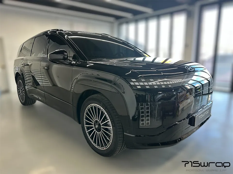 Hyundai IONIQ vinyl wrap - Hyundai IONIQ 9 Vinyl Wrap Review: Chrome Delete for Black Charis photo 4
